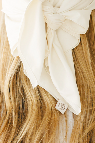 The Sunscarf in Cream