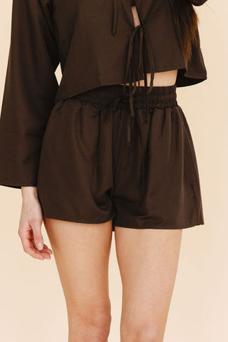 Jill Shorts in Brown