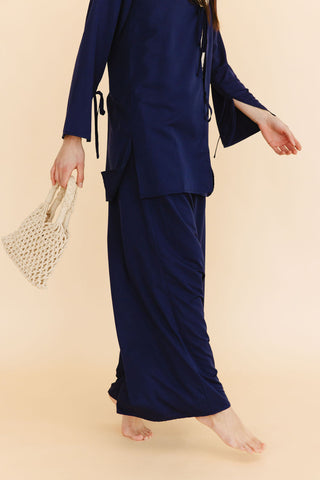 Karie Wide Leg Pants in Navy