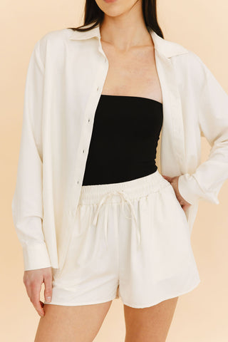 Jill Shorts in Cream